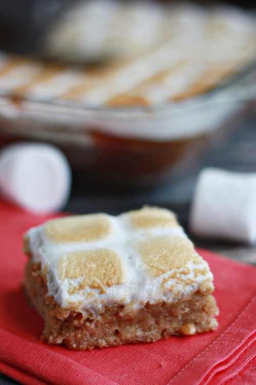 Fluffernutter Blondies by notyourmommascookie.com