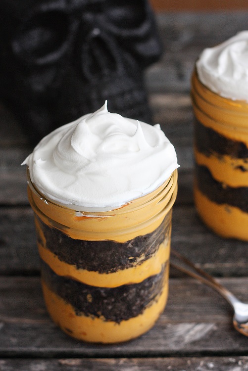 Cookies & Cream Halloween Trifles by notyourmommascookie.com